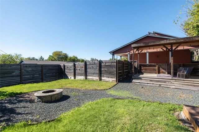 7601 Bethune Ave B, Austin, TX 78752