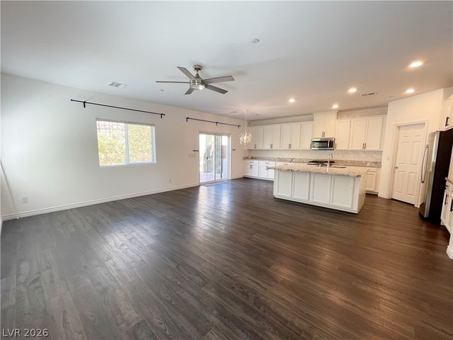 7035 Denio Island Street, North Las Vegas, NV 89084