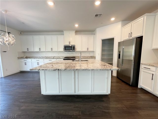 7035 Denio Island Street, North Las Vegas, NV 89084