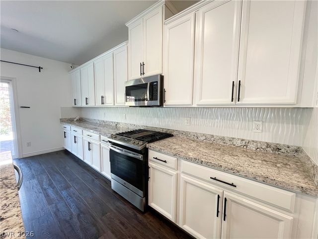 7035 Denio Island Street, North Las Vegas, NV 89084