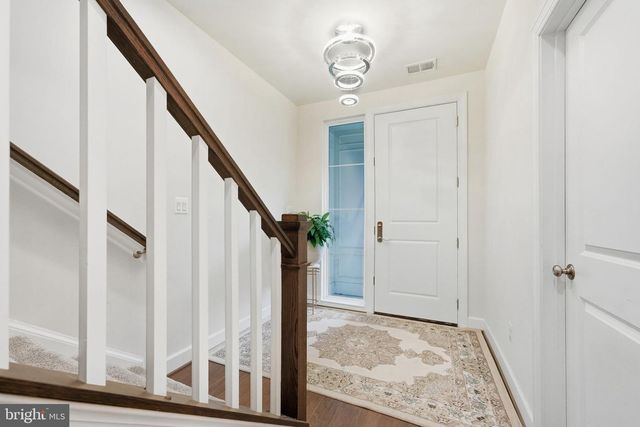 657 BELMONT BAY DR, Woodbridge, VA 22191