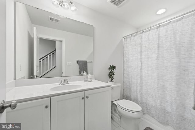 657 BELMONT BAY DR, Woodbridge, VA 22191
