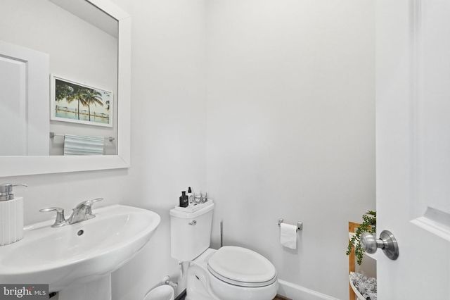 657 BELMONT BAY DR, Woodbridge, VA 22191