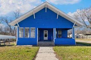 422 N Woods Street, Sherman, TX 75092