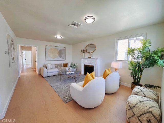 8633 Cimarron Street, Los Angeles, CA 90047