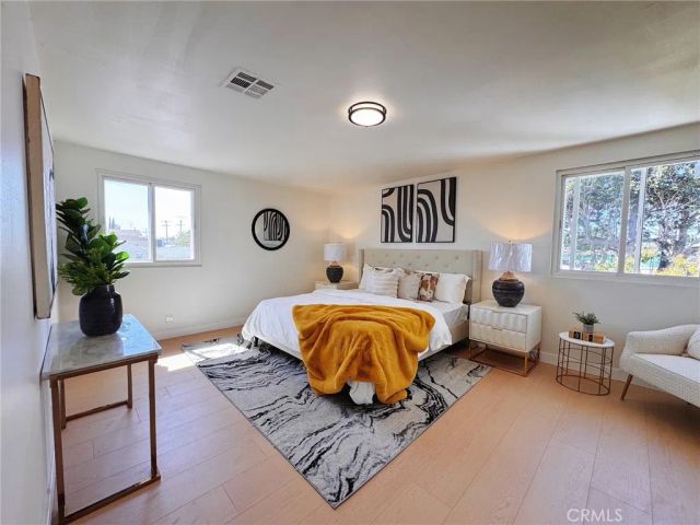 8633 Cimarron Street, Los Angeles, CA 90047