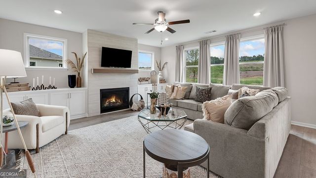 8810 Chesford Grove, Ball Ground, GA 30107