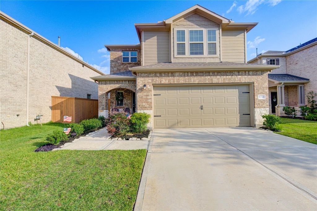 1016 Caramel Shores Drive, Katy, TX 77493