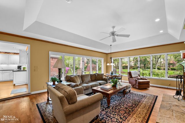 96 Moran Road, Grosse Pointe Farms, MI 48236
