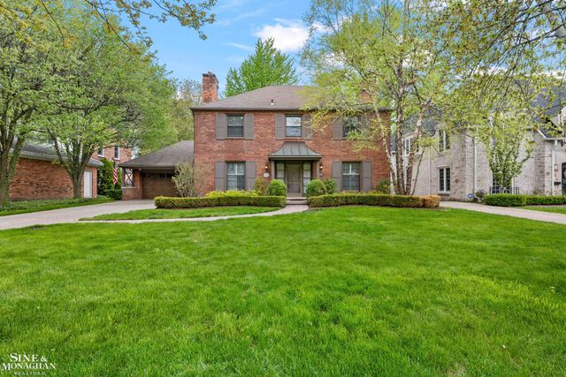 96 Moran Road, Grosse Pointe Farms, MI 48236