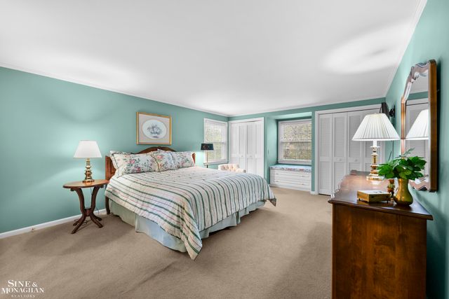 96 Moran Road, Grosse Pointe Farms, MI 48236