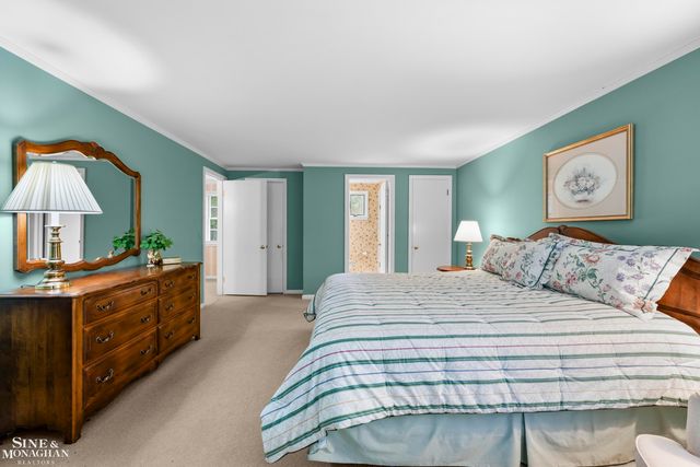 96 Moran Road, Grosse Pointe Farms, MI 48236