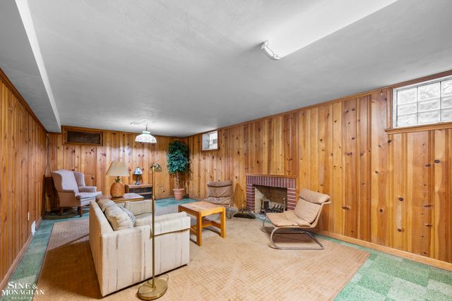 96 Moran Road, Grosse Pointe Farms, MI 48236
