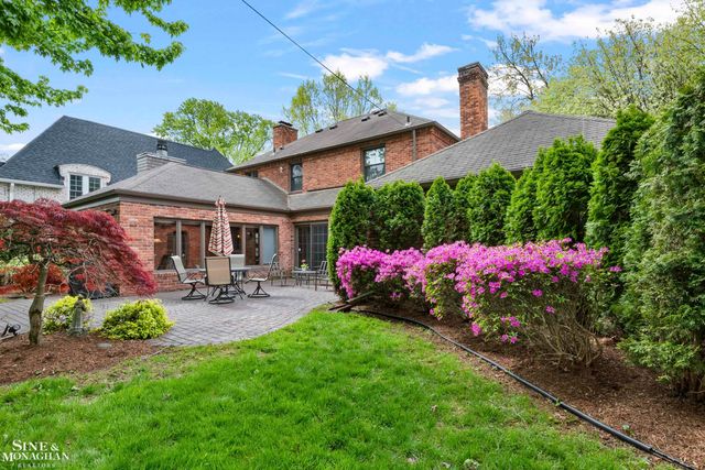 96 Moran Road, Grosse Pointe Farms, MI 48236