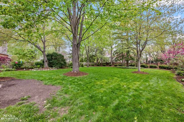 96 Moran Road, Grosse Pointe Farms, MI 48236