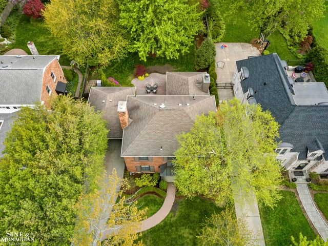 96 Moran Road, Grosse Pointe Farms, MI 48236