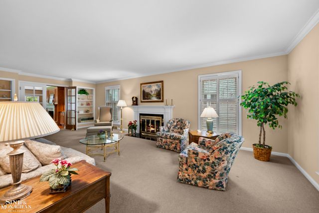 96 Moran Road, Grosse Pointe Farms, MI 48236