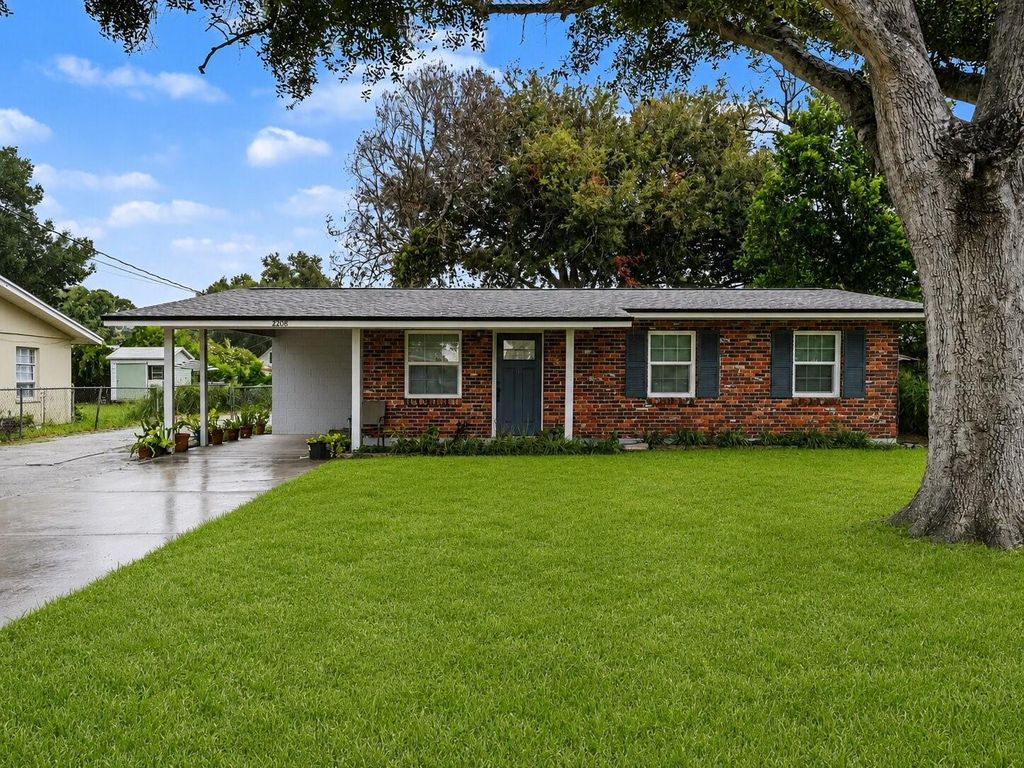 2508 AVENUE A SW, Winter Haven, FL 33880
