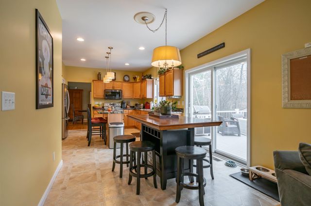 8 Corliss Road, Windham, NH 03087