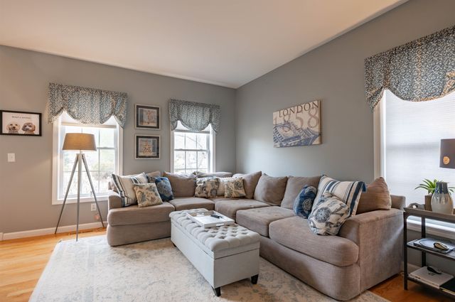 8 Corliss Road, Windham, NH 03087