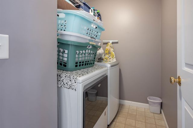 8 Corliss Road, Windham, NH 03087