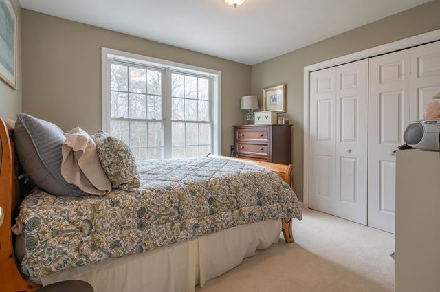 8 Corliss Road, Windham, NH 03087