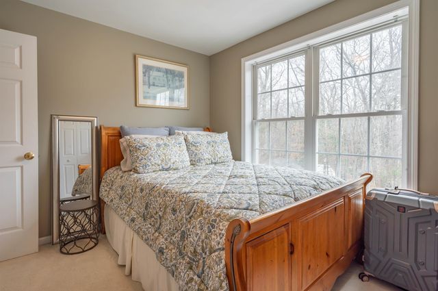 8 Corliss Road, Windham, NH 03087