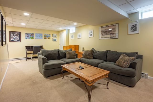 8 Corliss Road, Windham, NH 03087