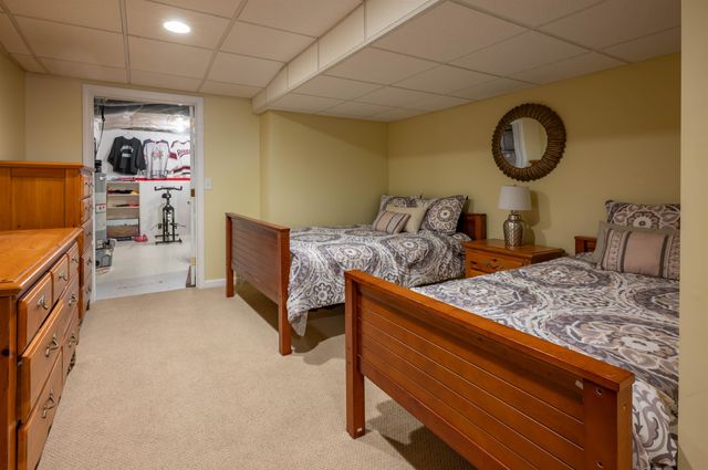 8 Corliss Road, Windham, NH 03087