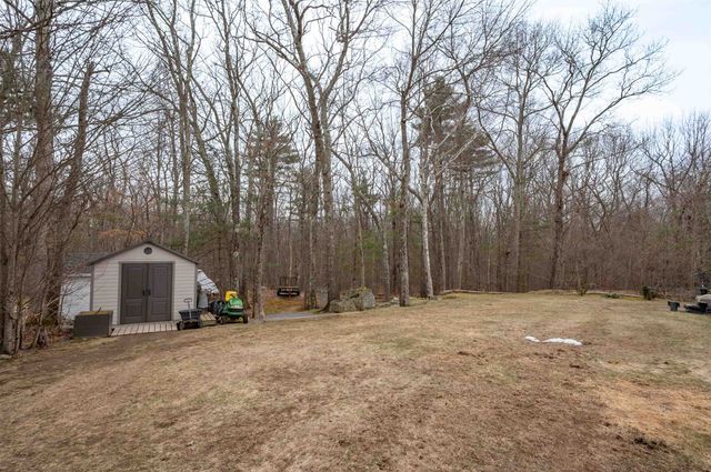 8 Corliss Road, Windham, NH 03087