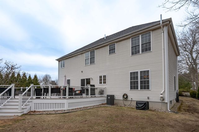 8 Corliss Road, Windham, NH 03087