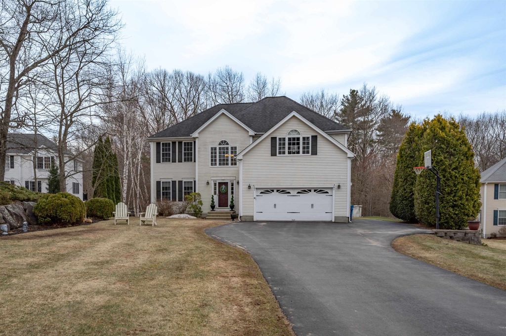 8 Corliss Road, Windham, NH 03087