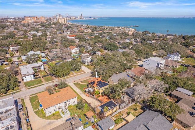 239 Indiana Ave, Corpus Christi, TX 78404