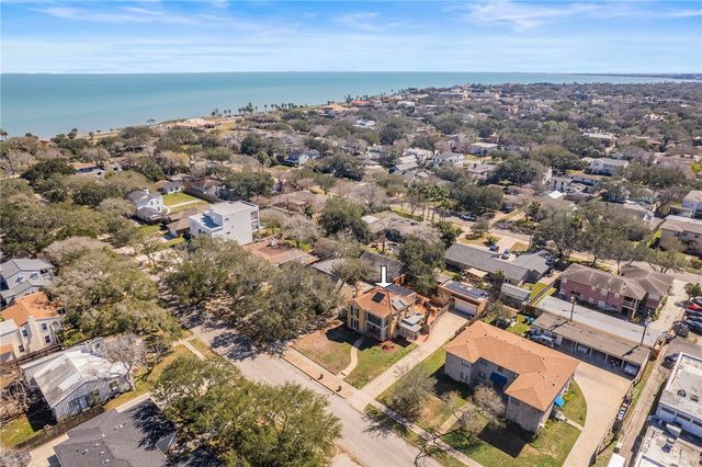 239 Indiana Ave, Corpus Christi, TX 78404