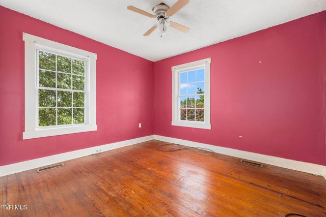 2012 Euclid Avenue, Bristol, VA 24201