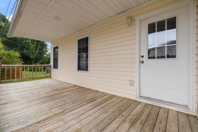 2012 Euclid Avenue, Bristol, VA 24201