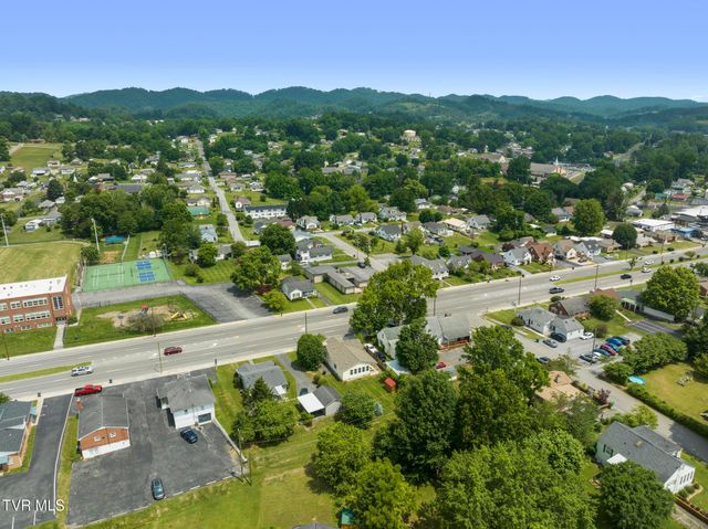 2012 Euclid Avenue, Bristol, VA 24201