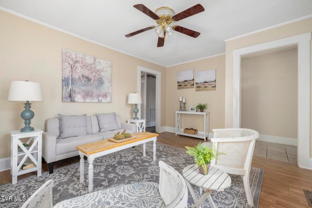 2012 Euclid Avenue, Bristol, VA 24201