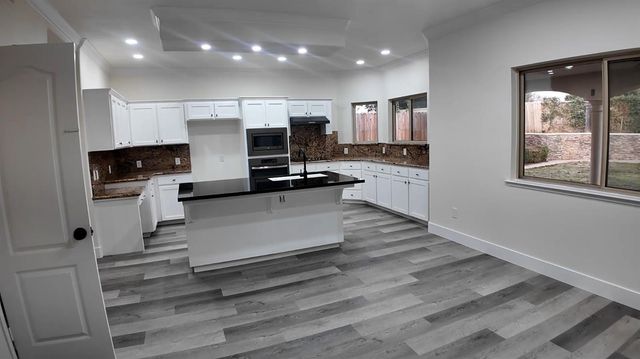 2991 E Cromwell Avenue, Fresno, CA 93720