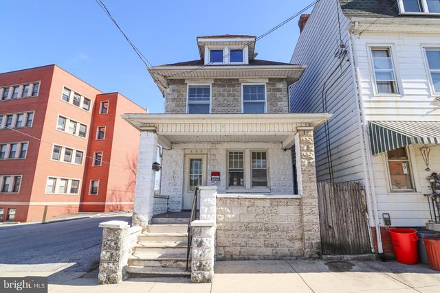 600 W COLLEGE AVE, York, PA 17401