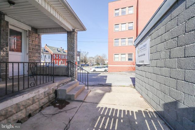 600 W COLLEGE AVE, York, PA 17401