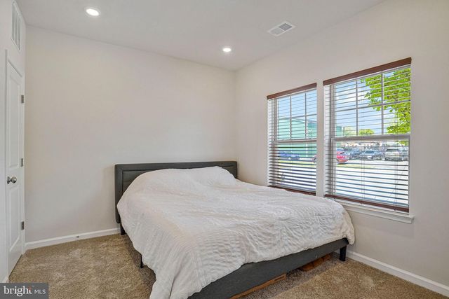 9459 PRINCE WILLIAM ST, Manassas, VA 20110