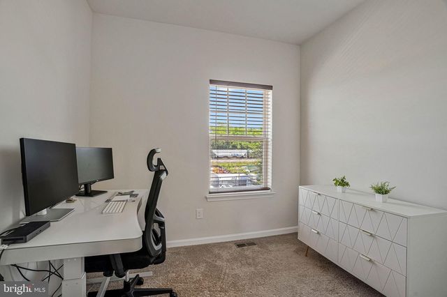9459 PRINCE WILLIAM ST, Manassas, VA 20110