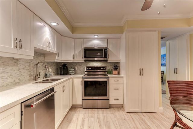 1360 S Ocean Boulevard Apt 603, Pompano Beach, FL 33062