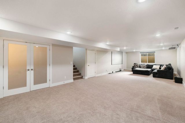 4923 Cohen Ct, Cedar Falls, IA 50613