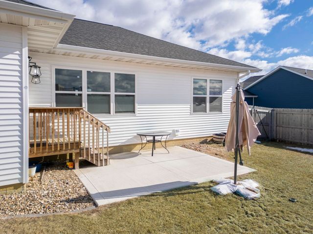 4923 Cohen Ct, Cedar Falls, IA 50613