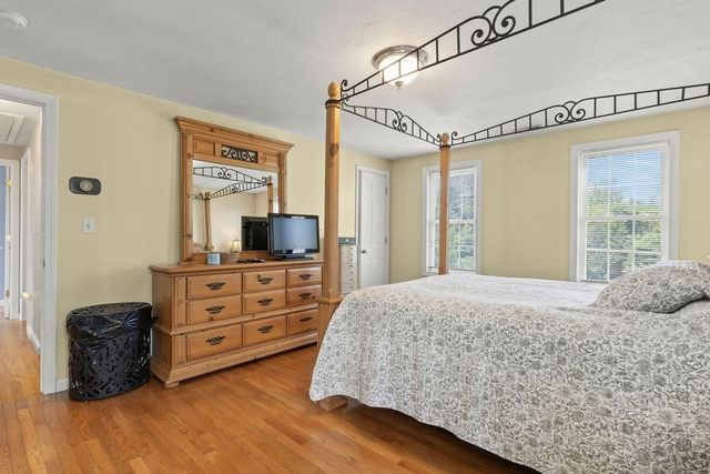 413 Huttleston Ave, Fairhaven, MA 02719