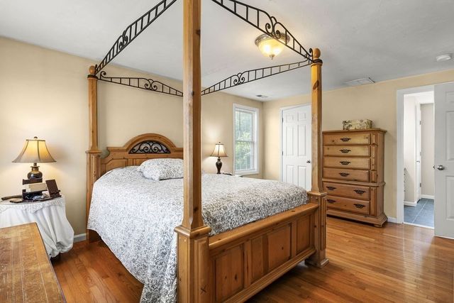 413 Huttleston Ave, Fairhaven, MA 02719