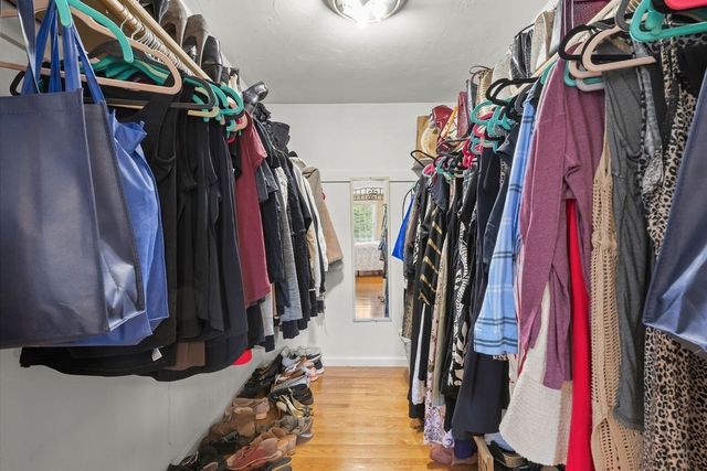 413 Huttleston Ave, Fairhaven, MA 02719