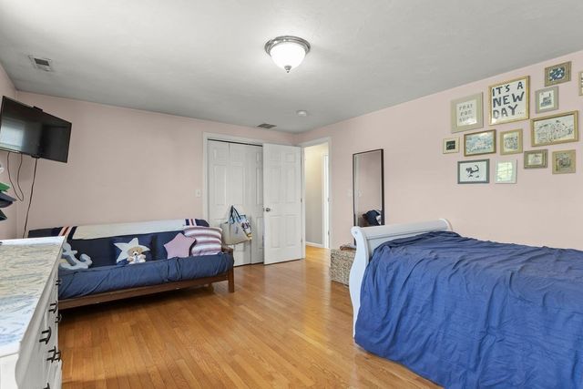 413 Huttleston Ave, Fairhaven, MA 02719